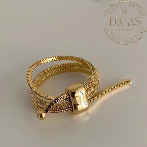 Elegant Modern Gold Wrap-Around Ring - Image 4